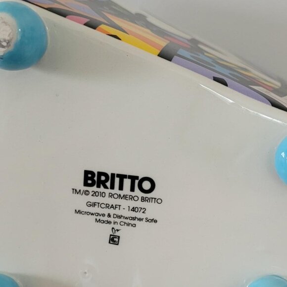 Romeo Britto Cat Teapot & Mugs - Picture 10 of 10